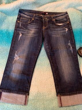 Vintage Vigoss Dark Blue Distressed Cropped Jeans